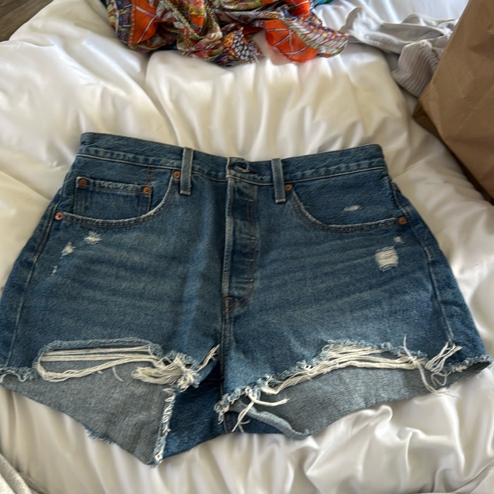 Levi’s shorts